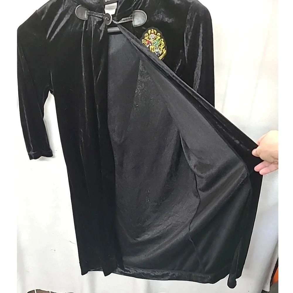 Harry Potter Black Velour Hogwarts 4 Houses Robe  Size Large Cosplay Fantasy